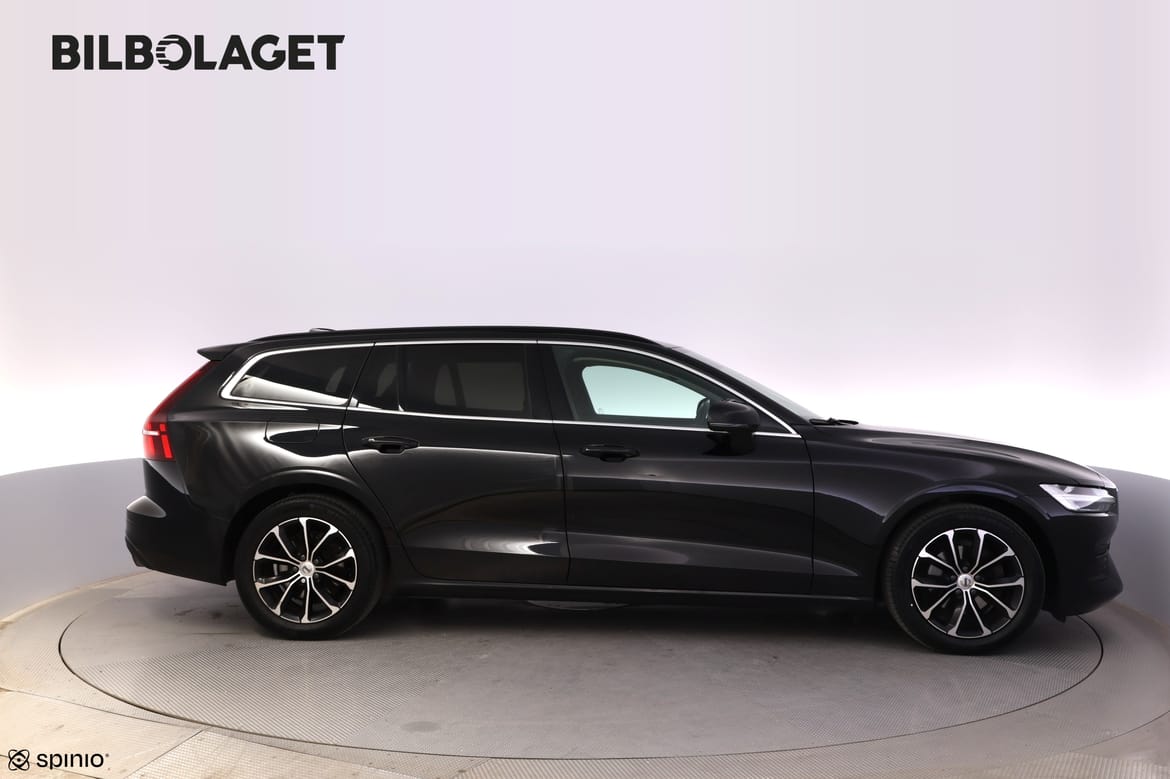 Volvo V60 2022 - miniatyr 2