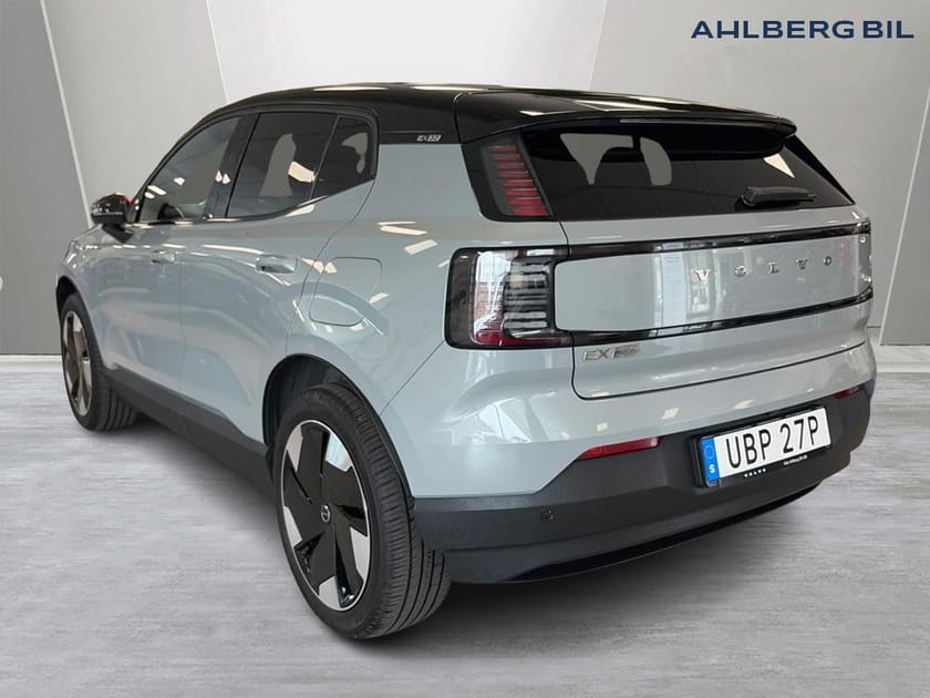 Bild 3 av Volvo EX30 Single Motor Extended Range M R Plus Edition
