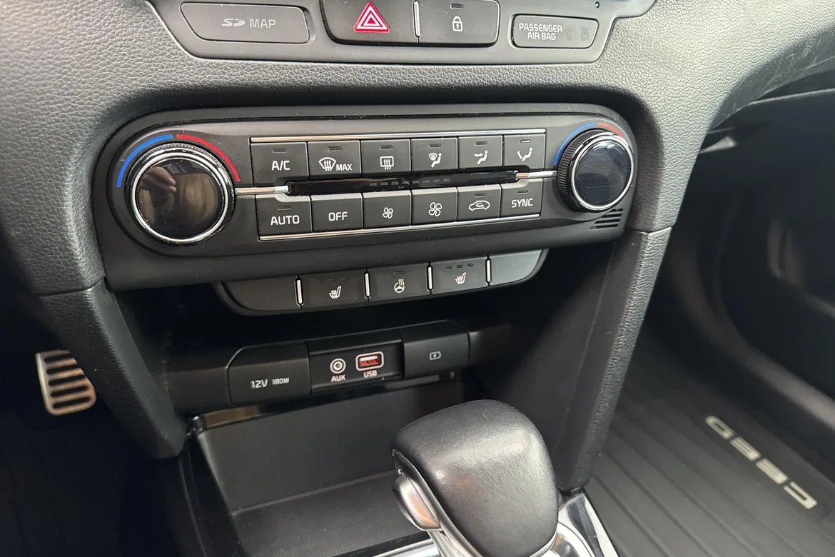 picture of a car