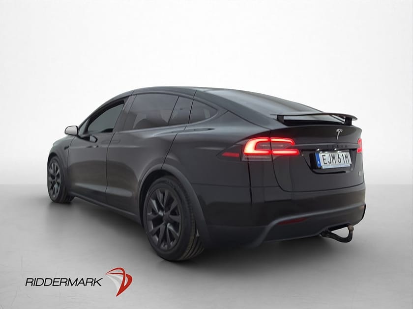 Bild 5 av Tesla Model X Plaid 6 Sits Dragkrok Yoke Skärm-bak