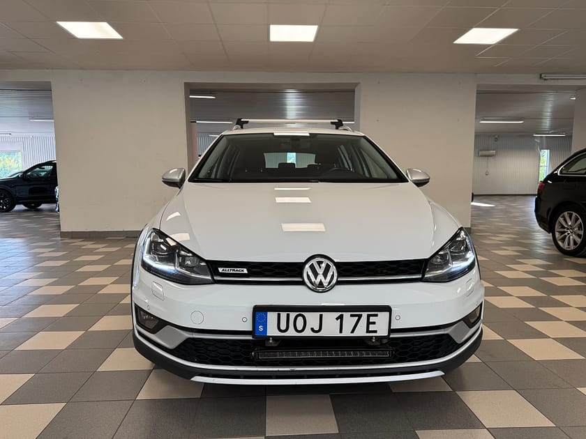 Bild 2 av Volkswagen Golf Alltrack 2.0 TDI 4M B-Kamera Dieselv. Drag  184 Hk
