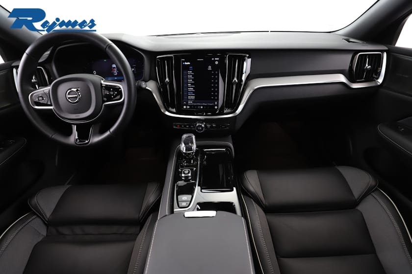 Bild 2 av Volvo V60 T6 Plus Dark Edition