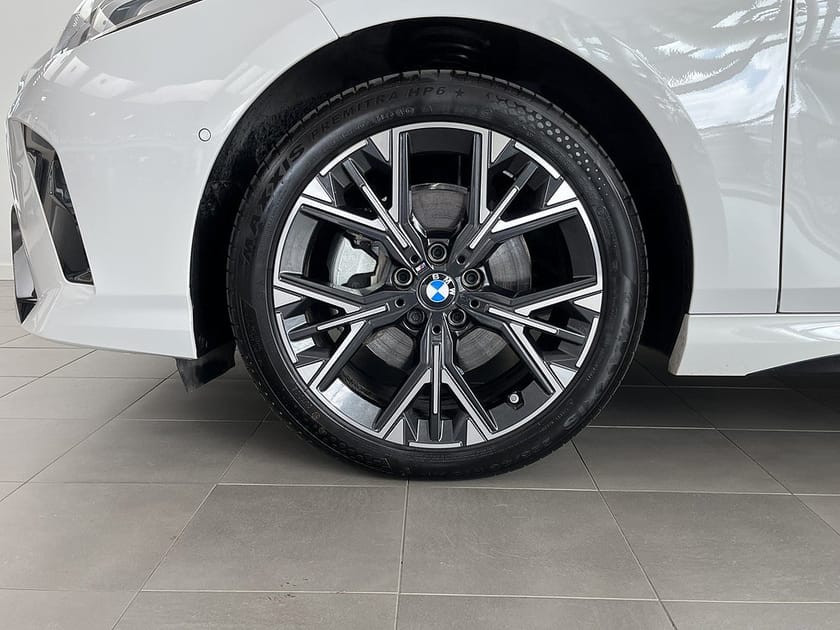 Bild 4 av BMW 120 M Sport Design Nav Drive/Park-assist Rattvärme