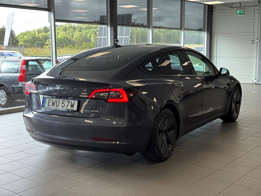 Bild 3 av Tesla Model 3 Long Range AWD