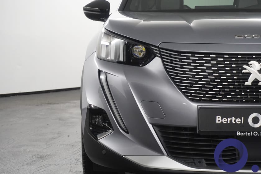 Bilde 4 av Peugeot e-2008 GT 136 hk