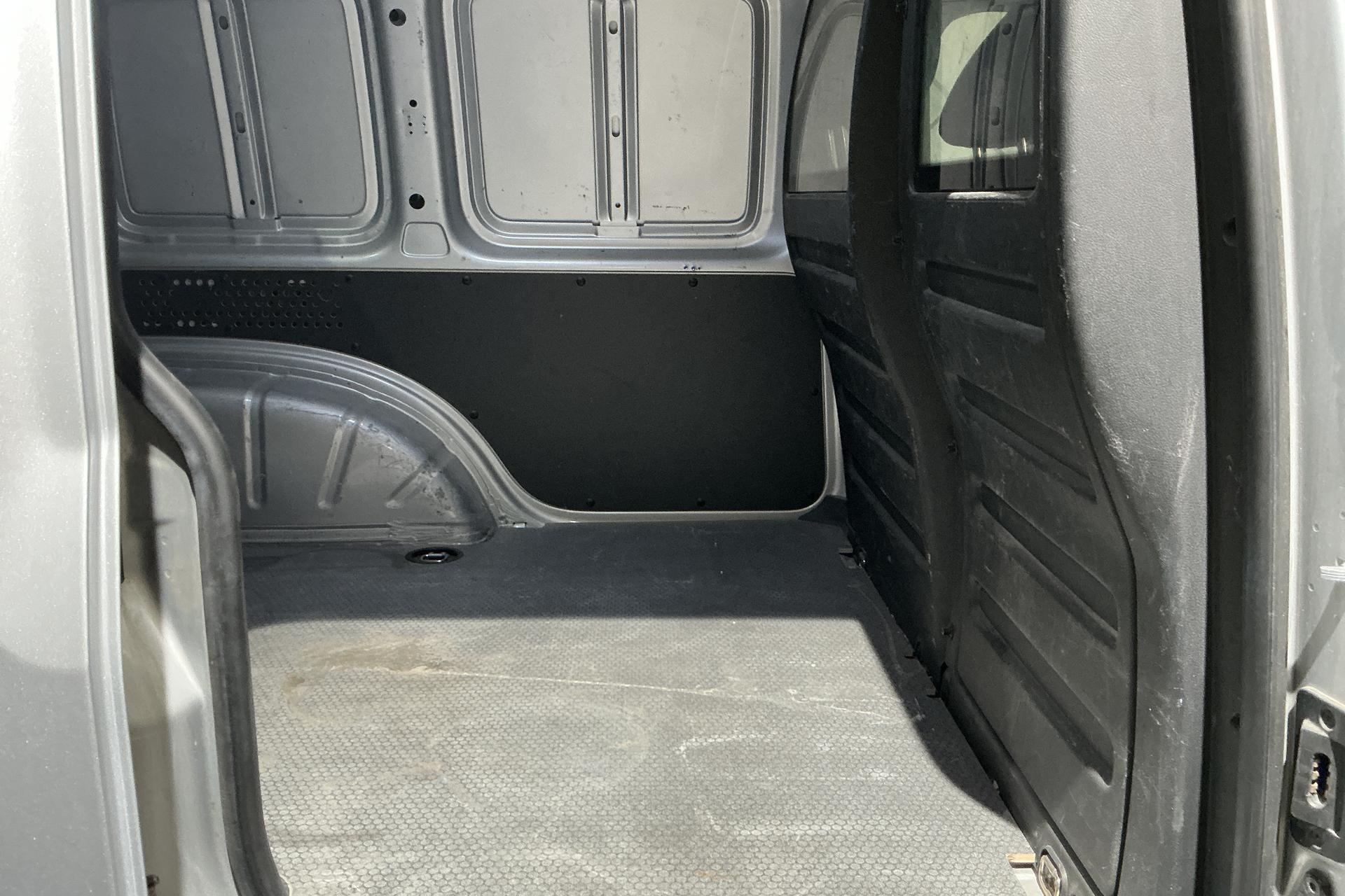 Volkswagen Caddy 1.2 TSI 2019, bild 9/10