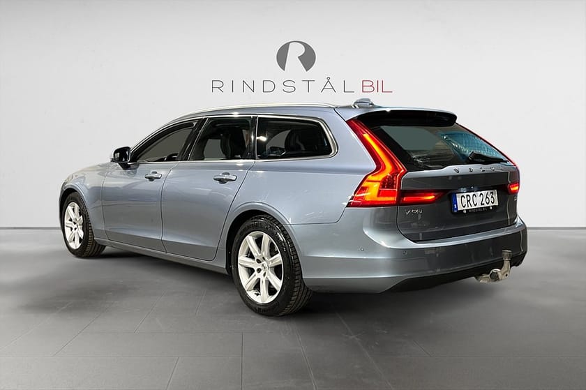 Bild 5 av Volvo V90 D3 150 HK AUT MOMENTUM DRAG D-VÄRM LED KAMREM BYTT 17"