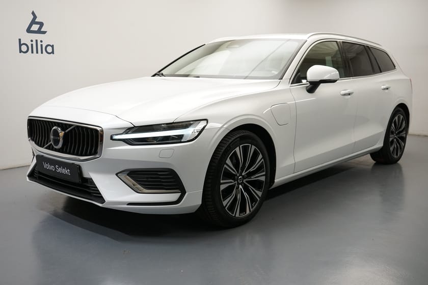 Bild 1 av Volvo V60 Recharge T6 Core Edition, Dragkrok, Parkeringskamera bak