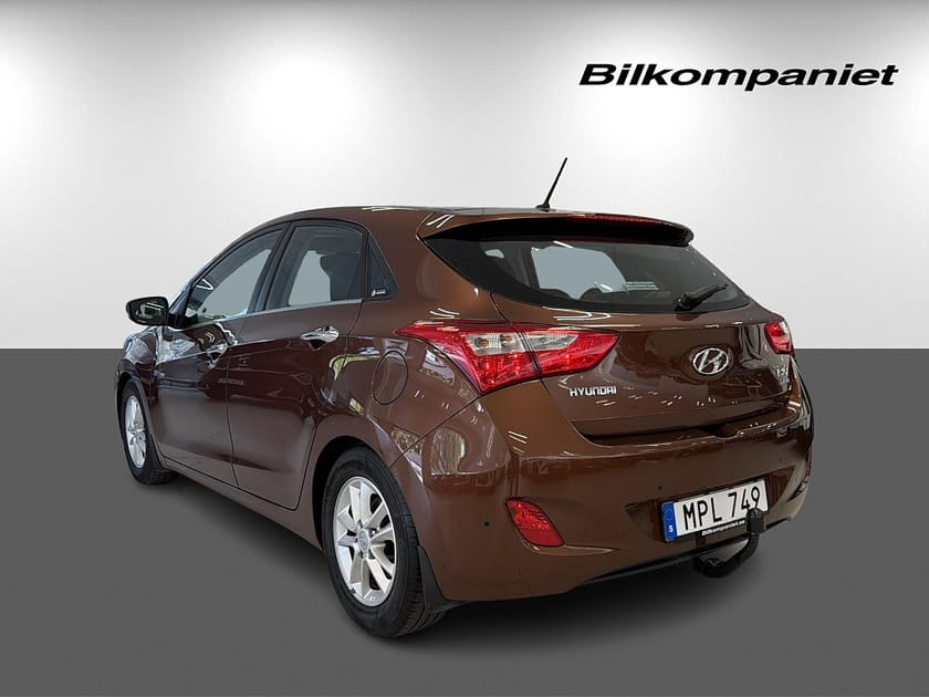 Bild 5 av Hyundai i30 5-dörrar 1.6 CRDi Sport S+V-Hjul Dragkrok