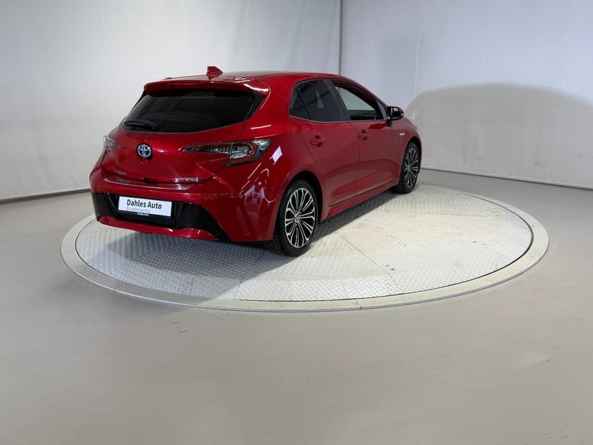 Bilde 3 av Toyota Corolla Hybrid 1,8 170hk E-CVT Active Tech Cruise/Kamera/Navi/BT/Dab
