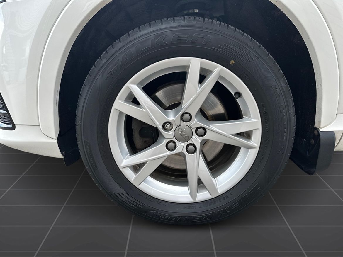 Audi Audi Q3 — bild 9