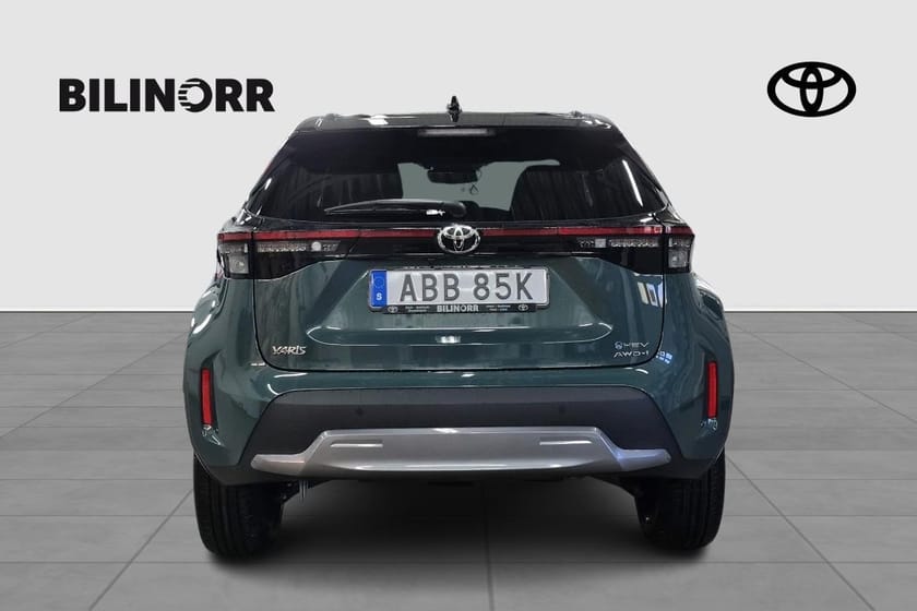 Bild 4 av Toyota Yaris Cross Hybrid 130 AWD-i 1,5 STYLE, BITONE |VHJUL|