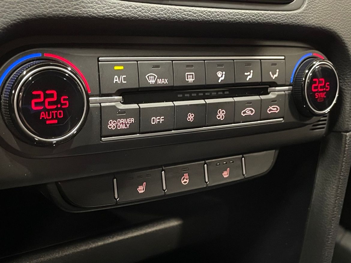 Kia Ceed 2022 - miniatyr 17