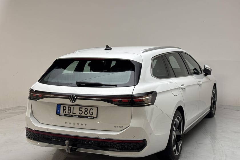 Bild 3 av Volkswagen Passat Sportscombi 1.5 eTSI 150hk R-Line GPS B-Kam