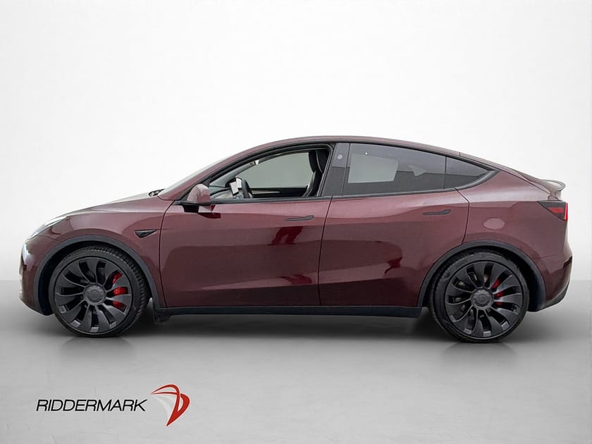 Bild 5 av Tesla Model Y Performance AWD Dragkrok Cherry-Red Autopilot