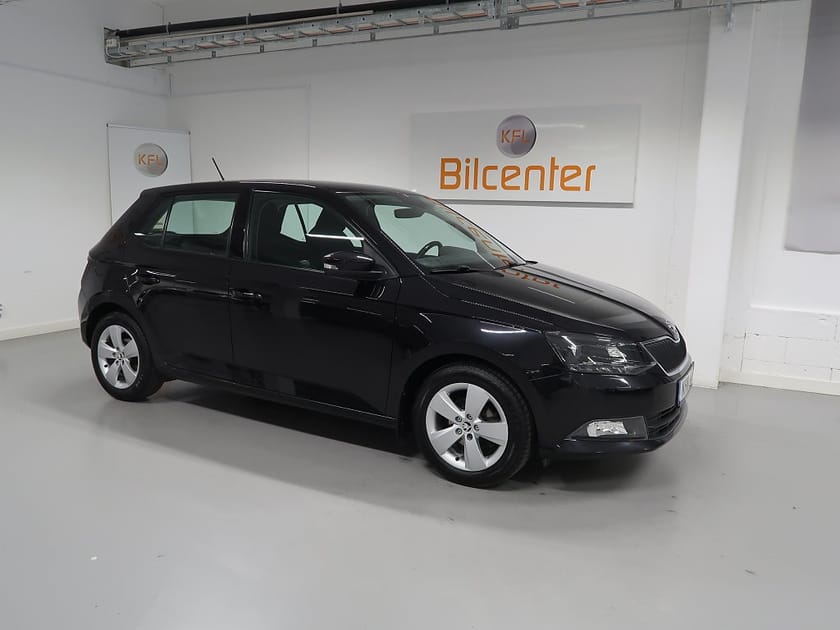 Bild 4 av Škoda Fabia Skoda 1.2 TSI Style V-Däck ingår CarPlay-Bluetooth-Farthållar