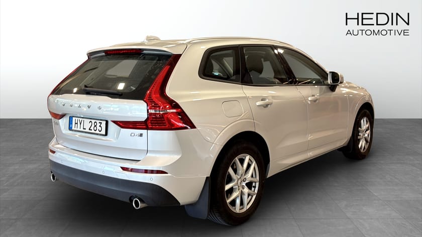 Bild 2 av Volvo XC60 D4 AWD momentum | PARKERINGSVÄRMARE | NYSERVAD