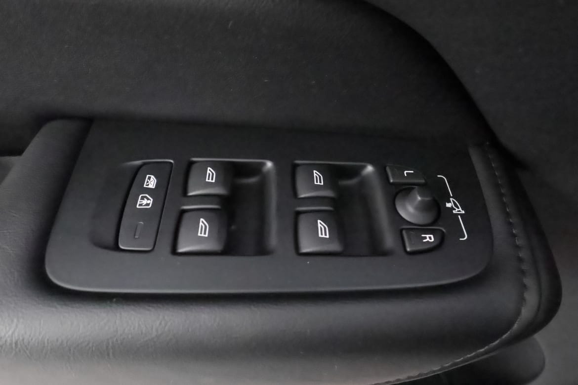 Volvo XC60 2023 - miniatyr 23