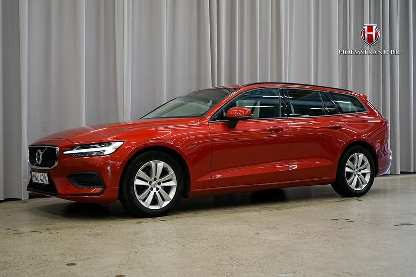 Bild 3 av Volvo V60 D4 Momentum D-värme Carplay Rattvärme Fullserv Nybes