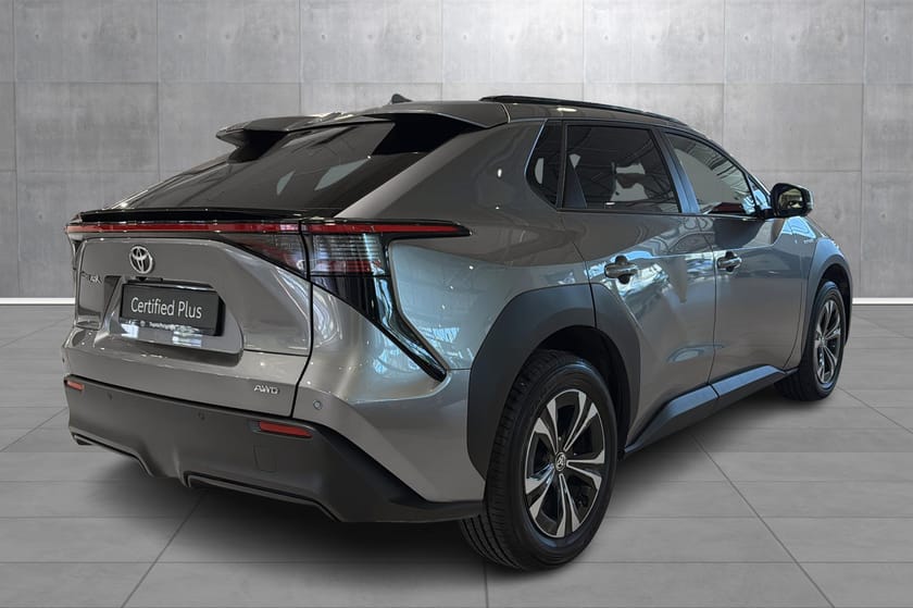 Bilde 5 av Toyota bZ4X AWD Active Tech KUN 12000 Km