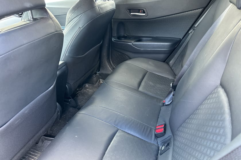 Bild 1 av Toyota C-HR Hybrid 1.8 X-Edition Skinn Teknikpaket JBL