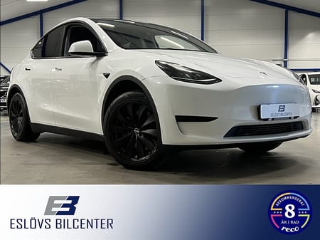 Tesla Model Y Standard Range RWD 299 HK / Panorama / Navi /