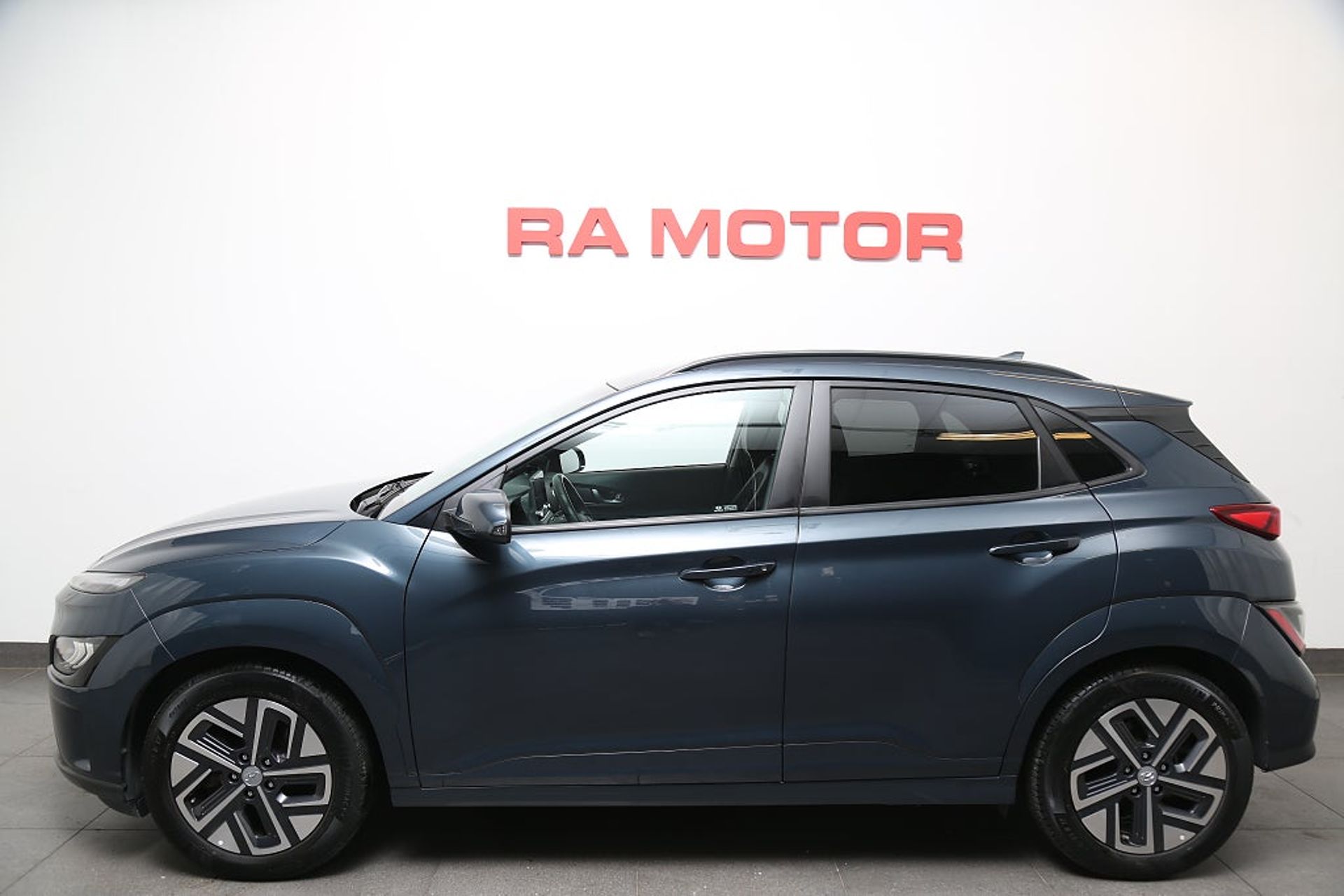 Hyundai Kona 64 kWh Essential 204hk 2021, bild 3/10