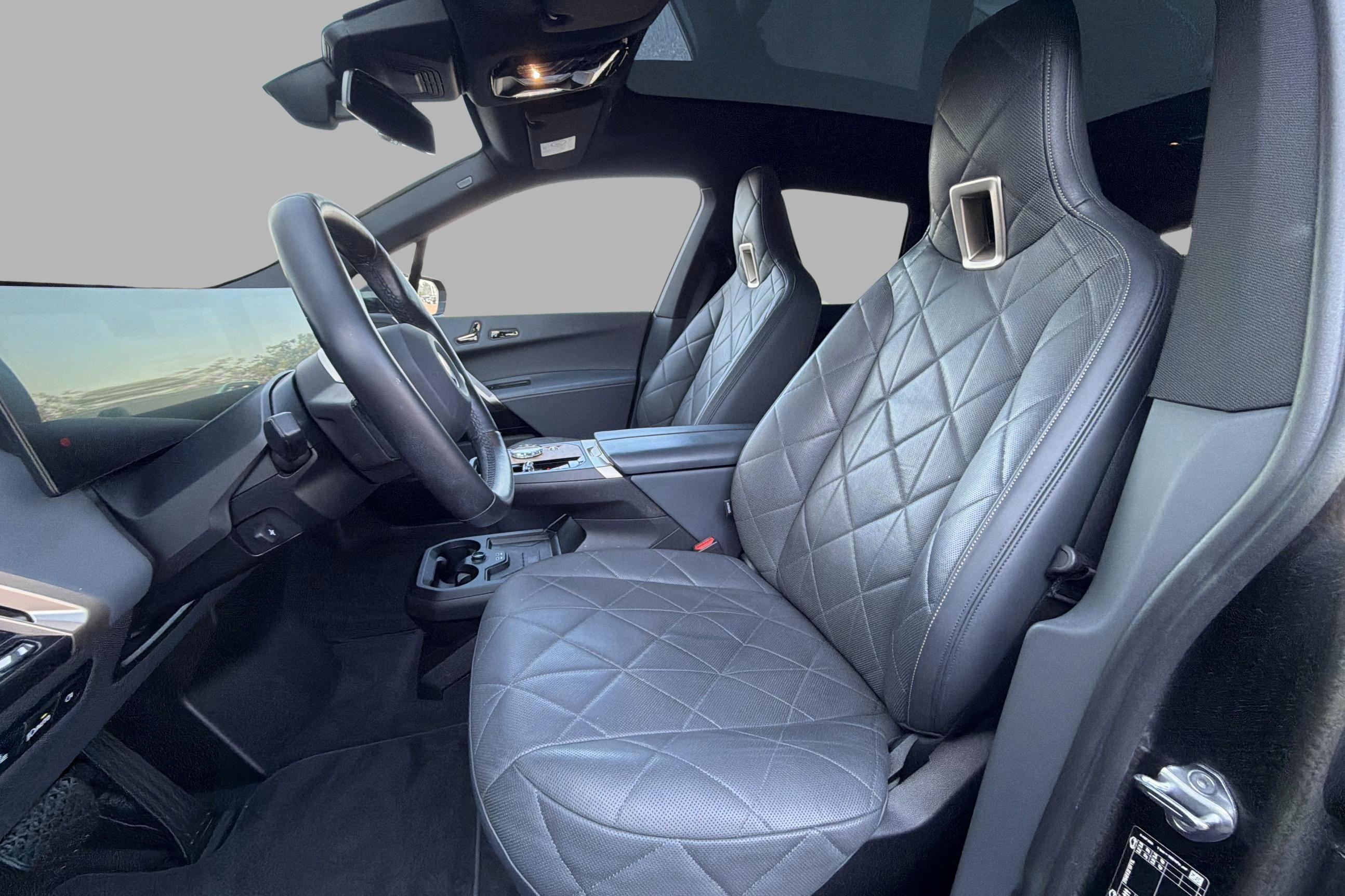 BMW iX xDrive50, 524hp, 2023