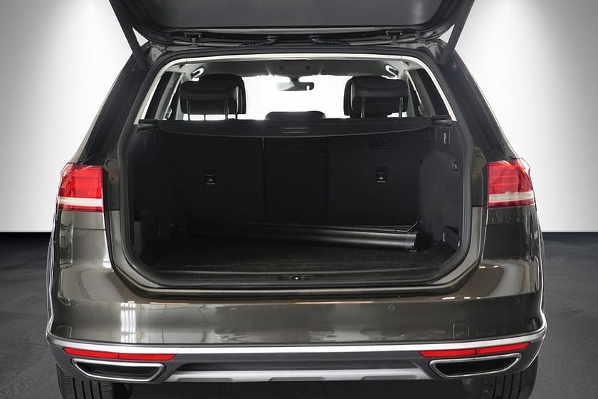 Bild 5 av Volkswagen Passat Alltrack 2.0 TDI SCR BMT 4Motion B-kam Drag PDC