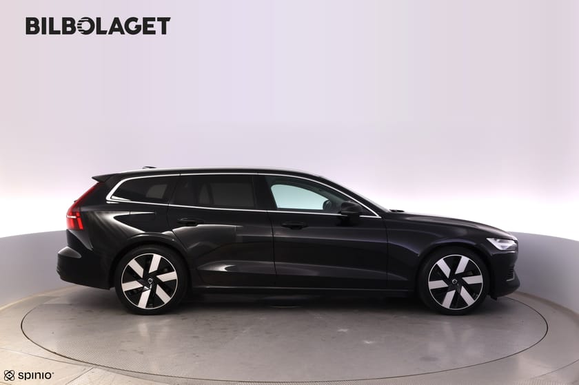 Bild 2 av Volvo V60 Recharge T6 II Core Edition LJUSPKT PARKSUPPORT H/K