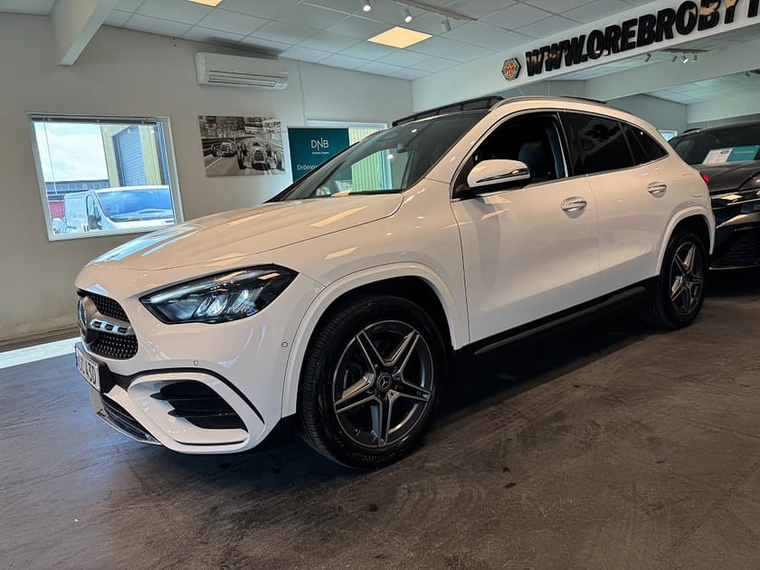 Bild 2 av Mercedes-Benz GLA 250 e 8G-DCT AMG Advanced Plus Gps Pano Ambient Värmare
