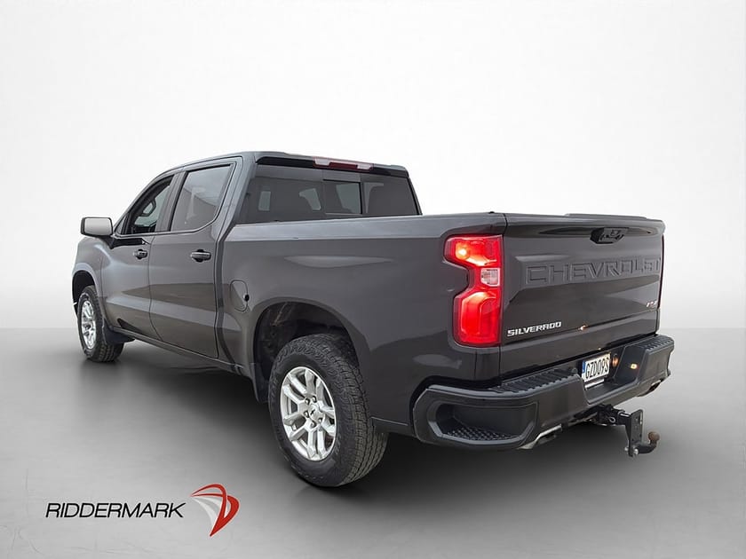 Bild 3 av Chevrolet Silverado 1500 Crew Cab Z71 V8 4WD Värmare Drag BOSE Moms