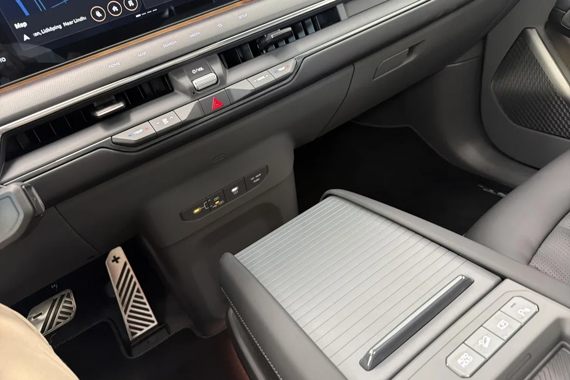 picture of a car