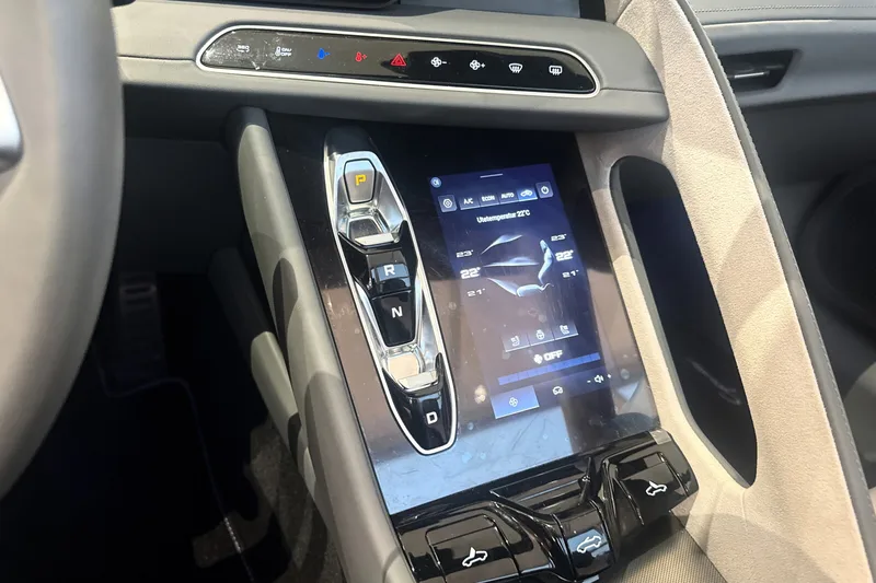 MG Cyberster 77 kWh bilde 14