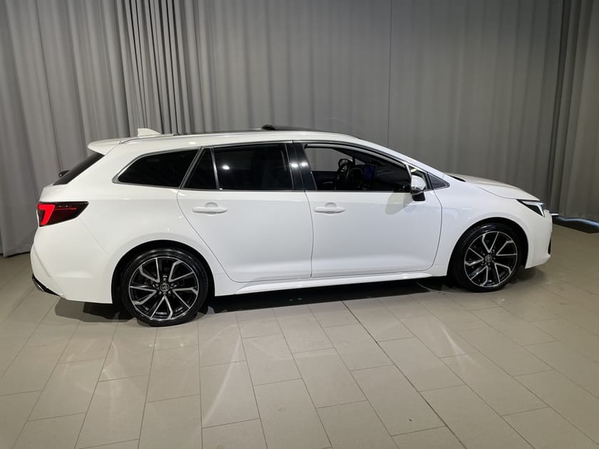 Bild 3 av Toyota Corolla Touring Sports Hybrid Executive e-CVT, 196hk