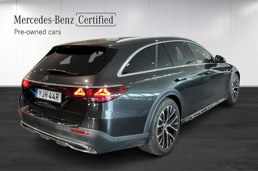 Bild 3 av Mercedes-Benz E 300 de 4MATIC All-Terrain Premium