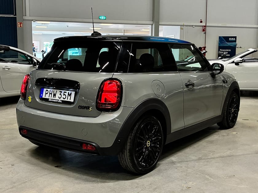 Bild 3 av MINI Cooper SE Experience Multitone | HUD | H/K | Carplay