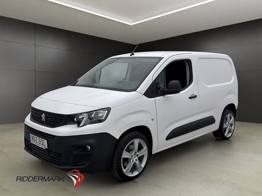 Bild 3 av Peugeot Partner Utökad Last Ny-Kamrem Värmare PDC Drag CARPLAY Moms