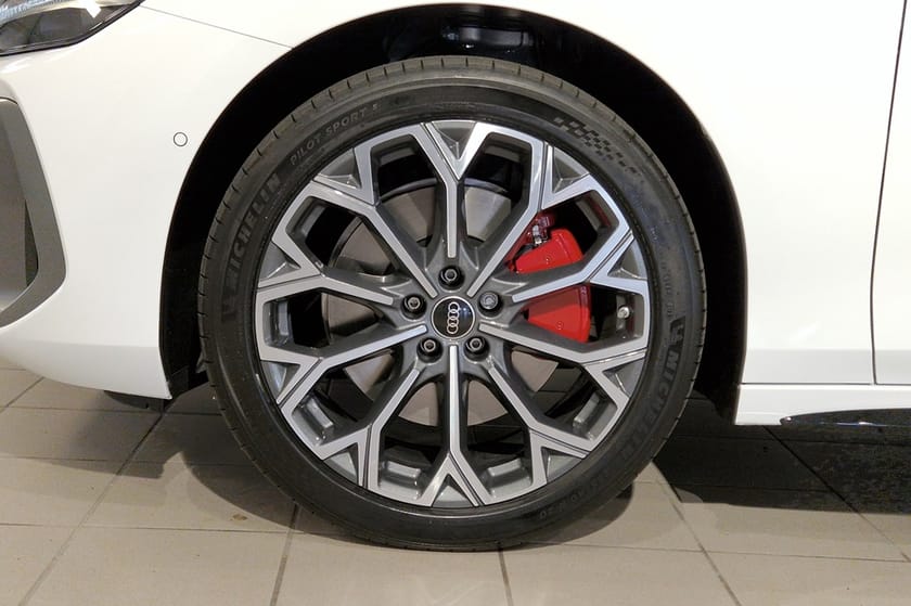 Bild 4 av Audi A6 Avant e-hybrid quattro 270 KW S TRONIC