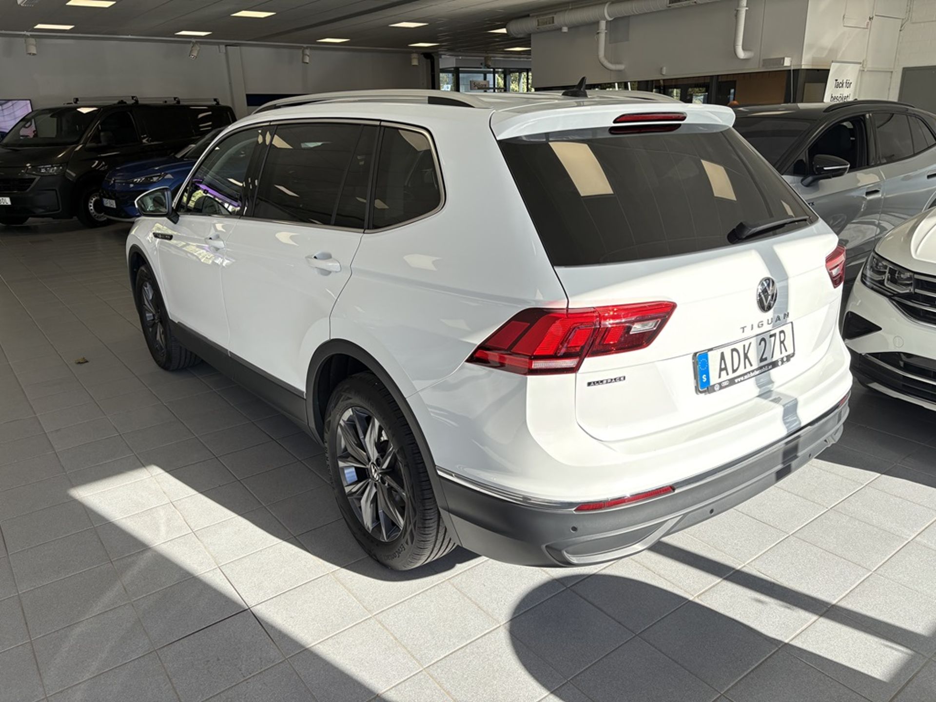 Volkswagen Tiguan Allspace 2024, bild 6/10