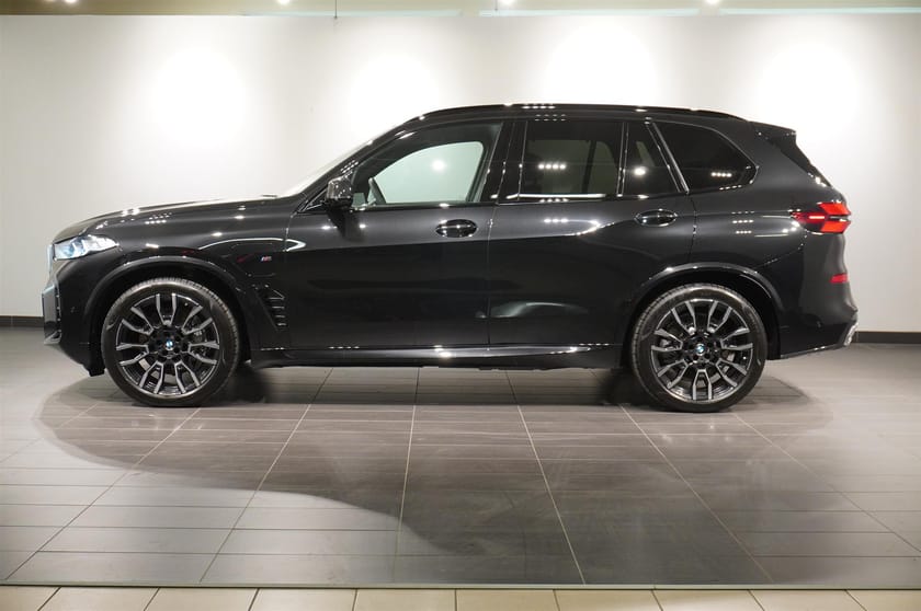 Bild 2 av BMW X5 xDrive50e M Sport Business Ed Drag DA Pro H K