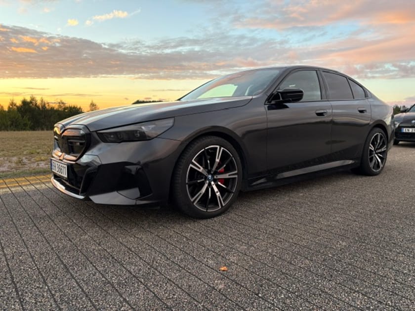 Bilde 5 av BMW i5 M60 xDrive Sedan