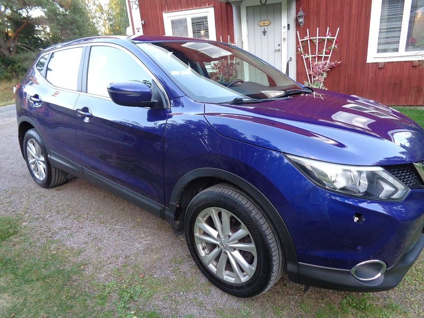 Bild 3 av Nissan Qashqai 1.5 dCi EN BRUKARE/FULLUTRUSTAD/FULLSERVAD/MVG/FARTH MM