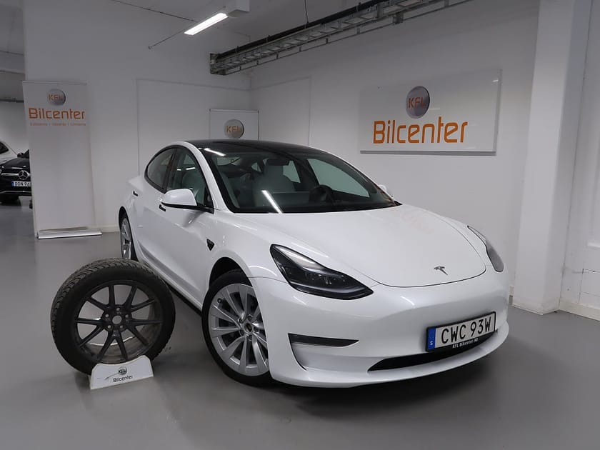 Bild 1 av Tesla Model 3 Long Range AWD V-Däck ingår Vit interiör Navi-Kamera-Pa