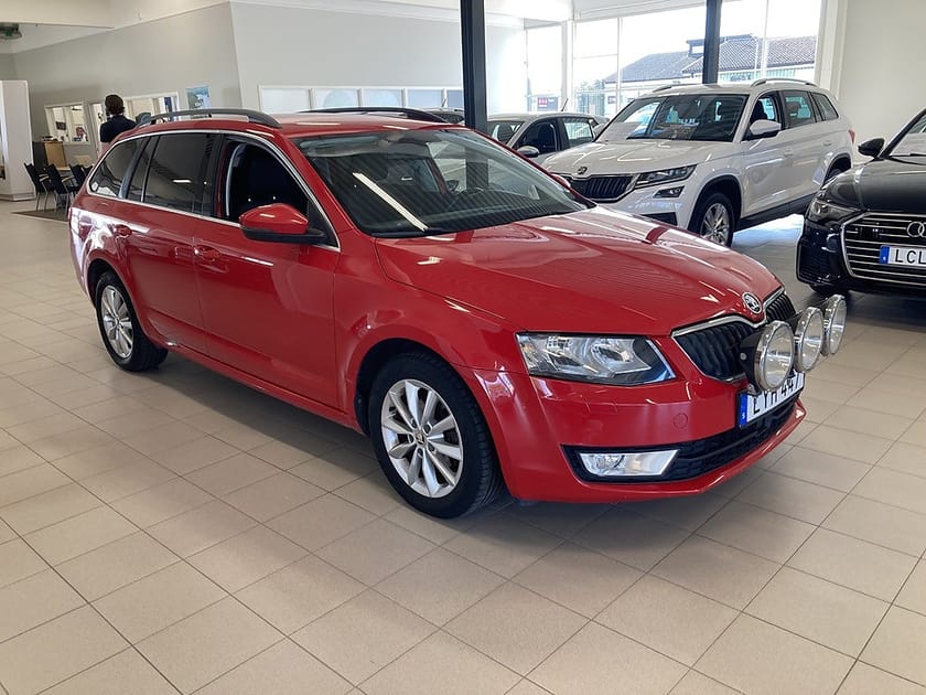 Bild 1 av Škoda Octavia Kombi Skoda Combi TSI 110HK DSG AMBITION