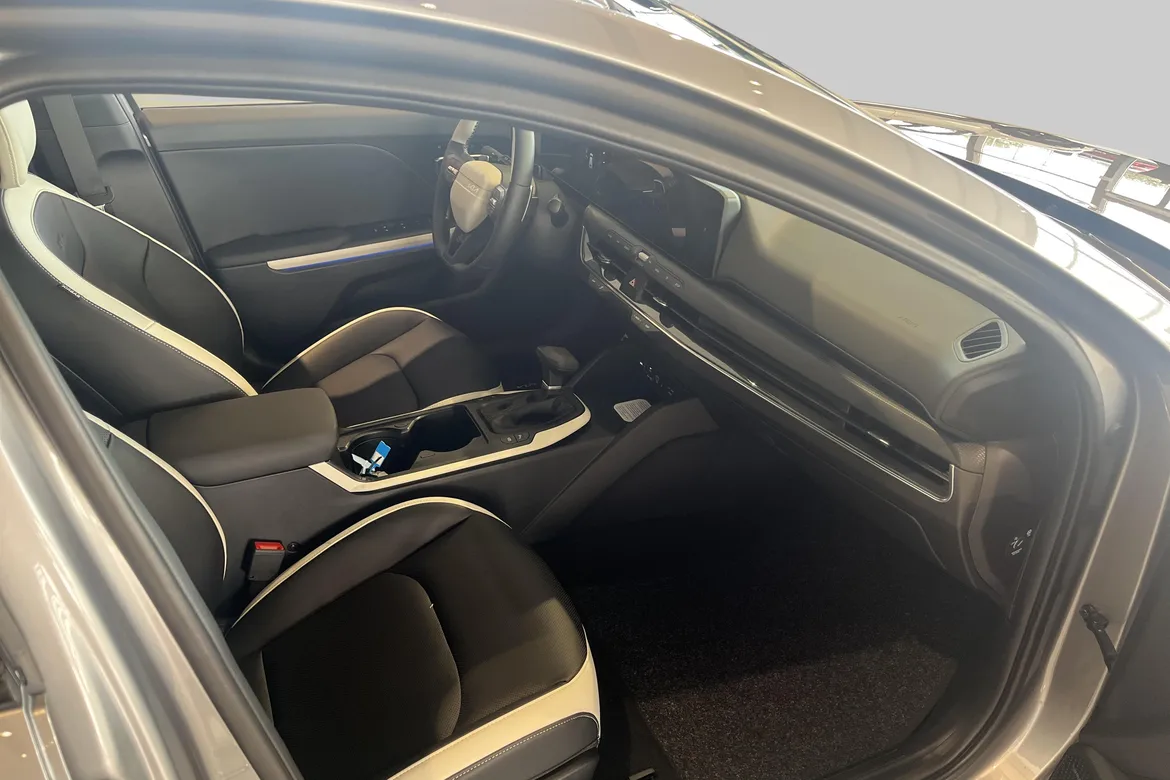 picture of a car
