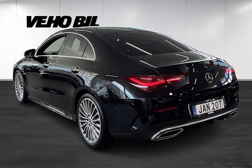 Bild 4 av Mercedes-Benz CLA 200 Coupe AMG Burmester Keyless Panelbelysning