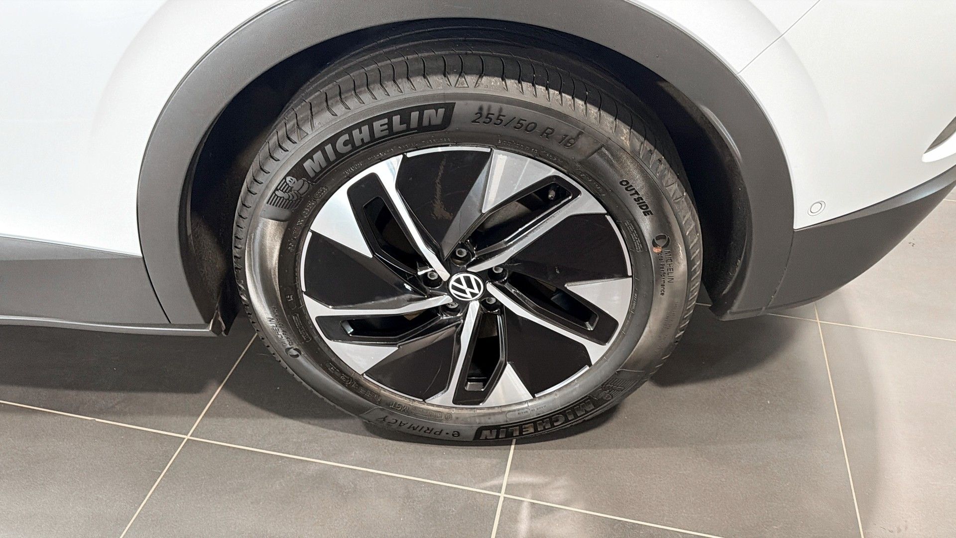 Volkswagen ID.4 Pro Performance 2022, kuva 6/9