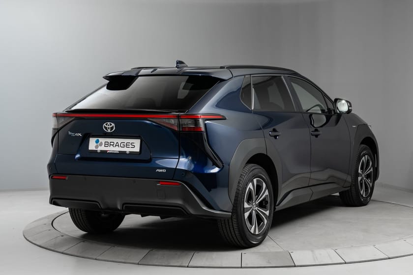 Bilde 4 av Toyota bZ4X AWD Active Tech