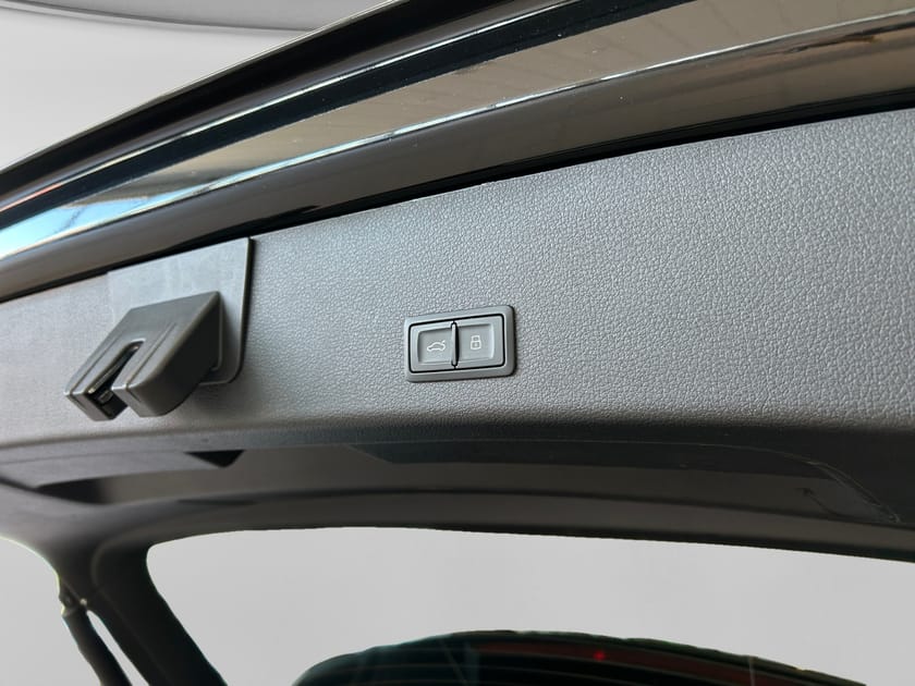 Bild 5 av Audi e-tron 55 quattro S-Line Svart Optik/Drag/Elstolar
